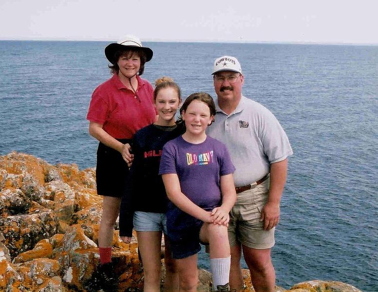 2001 Williams Family Grapevine, TX, Cathy, Gretchen, Stephanie and Marty.jpg - 2001 - Williams Family Christmas card picture - Isle Royale NP, MI